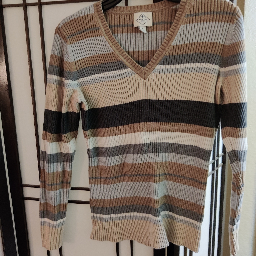 Multi-color Sweater - Picture 2 of 4